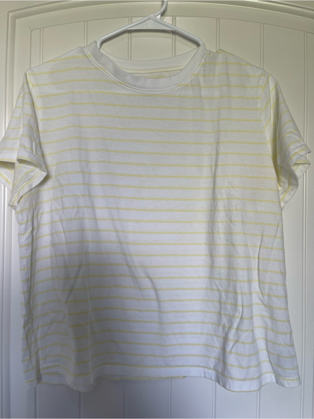 American Eagle White Tee with Pale Yellow Stripes